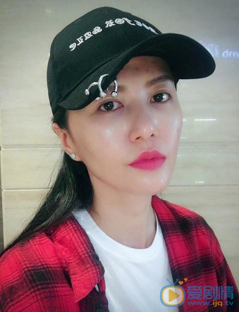 谭维维生活照 谭维维高清写真_谭维维高清剧照