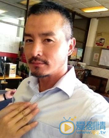 一路繁花相送辛开宇是谁演的？辛开宇扮演者李铭顺个人资料、写真及生活照欣赏