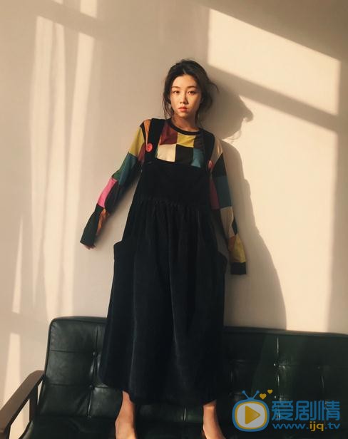 颜卓灵街拍写真 颜卓灵高清写真_颜卓灵高清剧照