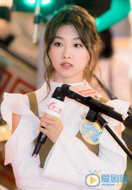 颜卓灵舞台照 颜卓灵高清写真_颜卓灵高清剧照