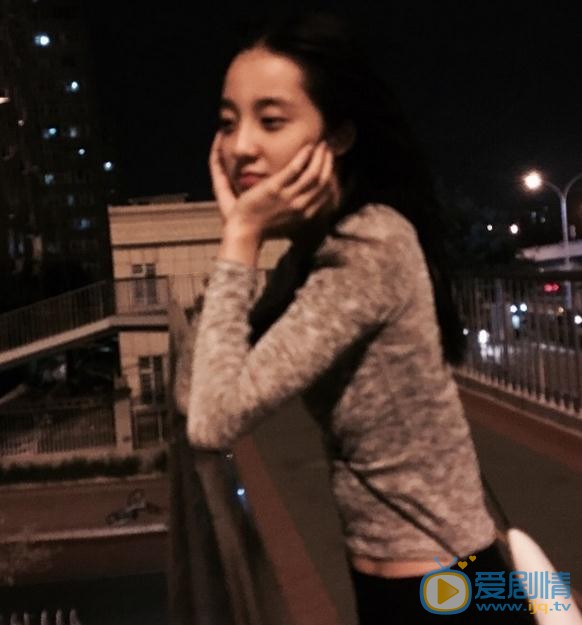 万鹏生活照 万鹏高清写真_万鹏高清剧照