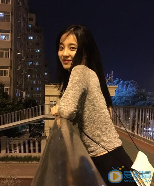 万鹏生活照 万鹏高清写真_万鹏高清剧照