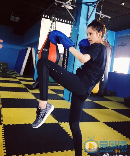 唐本生活照写真 唐本高清写真_唐本高清剧照