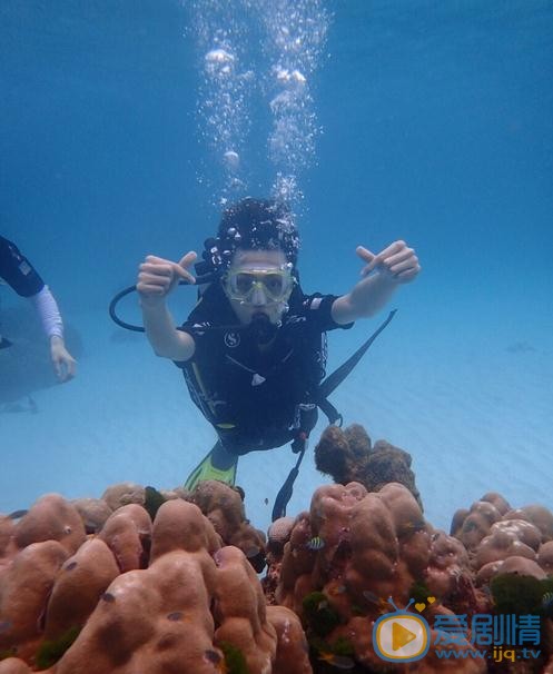 高基才气质写真 高基才高清写真_高基才高清剧照