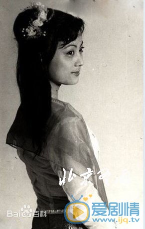 李玲玉早期青涩照 李玲玉高清写真_李玲玉高清剧照