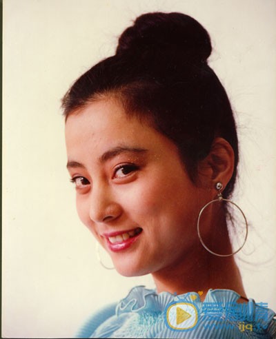 李玲玉早期青涩照 李玲玉高清写真_李玲玉高清剧照