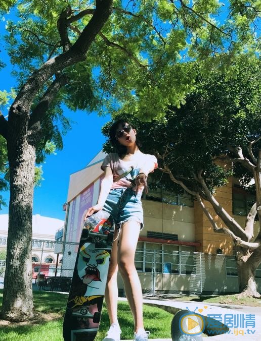 黄龄时尚街拍 黄龄高清写真_黄龄高清剧照