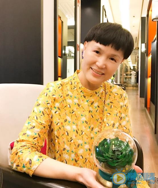 黄龄全家福 黄龄高清写真_黄龄高清剧照