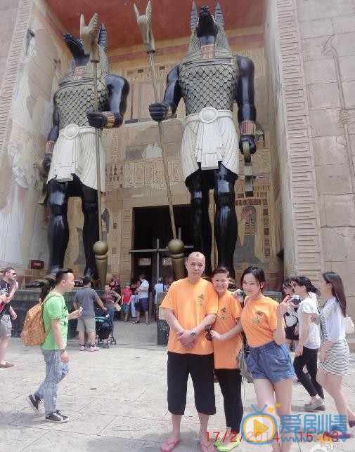 黄龄全家福 黄龄高清写真_黄龄高清剧照