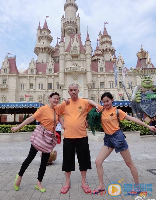 黄龄全家福 黄龄高清写真_黄龄高清剧照