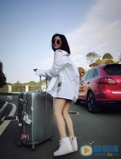 朱丽岚生活照 朱丽岚高清写真_朱丽岚高清剧照