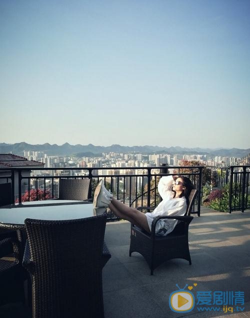 朱丽岚生活照 朱丽岚高清写真_朱丽岚高清剧照