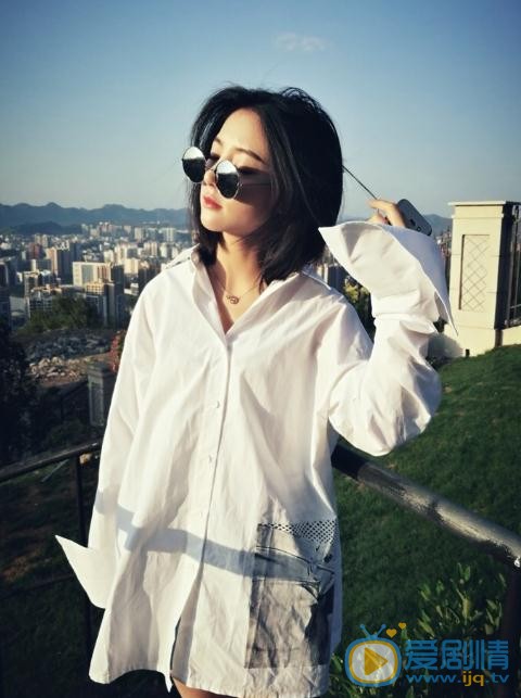 朱丽岚生活照 朱丽岚高清写真_朱丽岚高清剧照