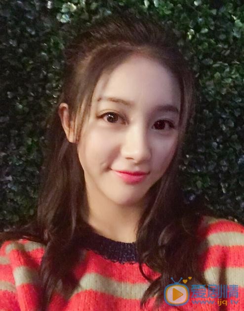 朱丽岚生活照 朱丽岚高清写真_朱丽岚高清剧照