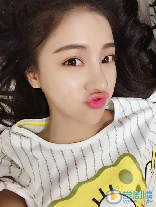 朱丽岚生活照 朱丽岚高清写真_朱丽岚高清剧照