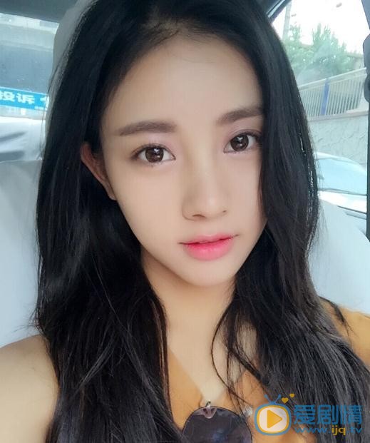 朱丽岚生活照 朱丽岚高清写真_朱丽岚高清剧照