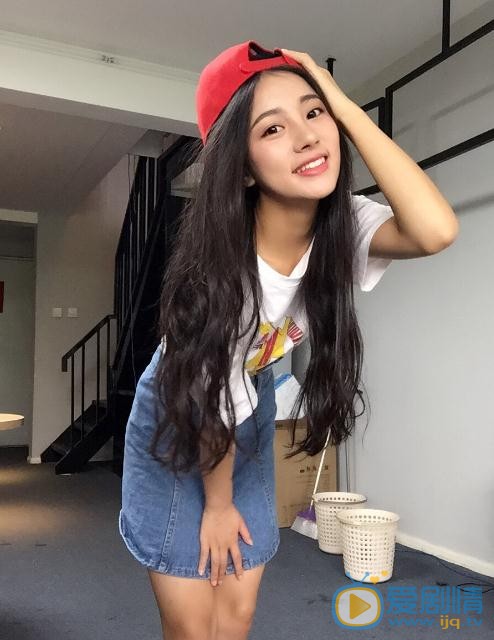 朱丽岚生活照 朱丽岚高清写真_朱丽岚高清剧照