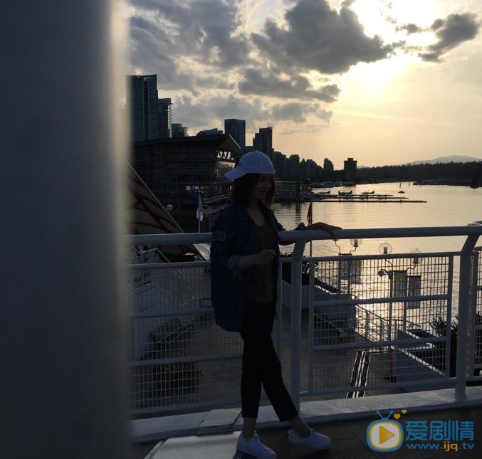 王玥兮旅行照 王玥兮高清写真_王玥兮高清剧照