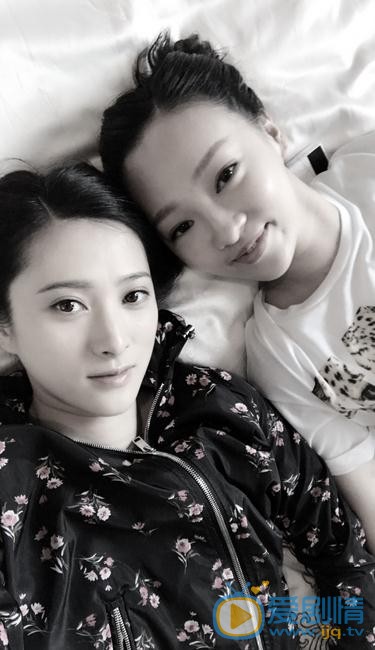 隋俊波与人合照 隋俊波高清写真_隋俊波高清剧照