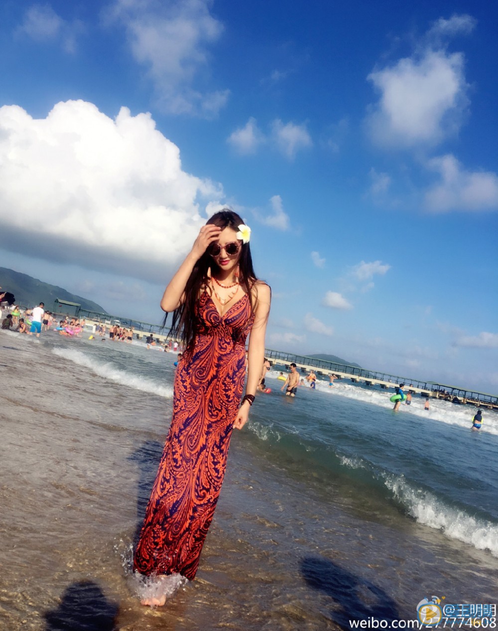 王明明街拍照写真 王明明高清写真_王明明高清剧照