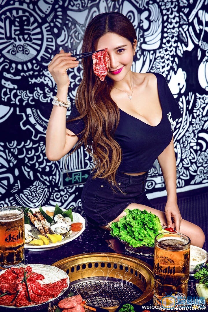 王明明俏丽写真 王明明高清写真_王明明高清剧照