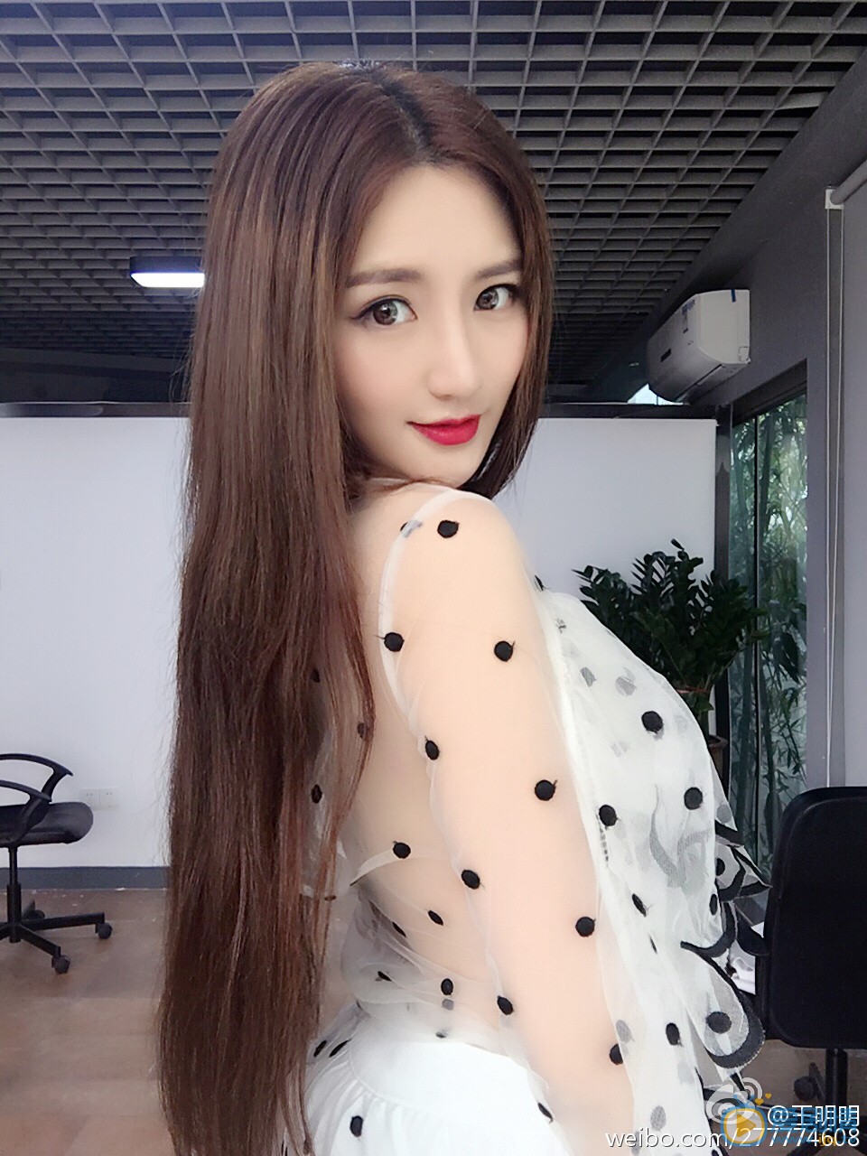 王明明性感写真 王明明高清写真_王明明高清剧照