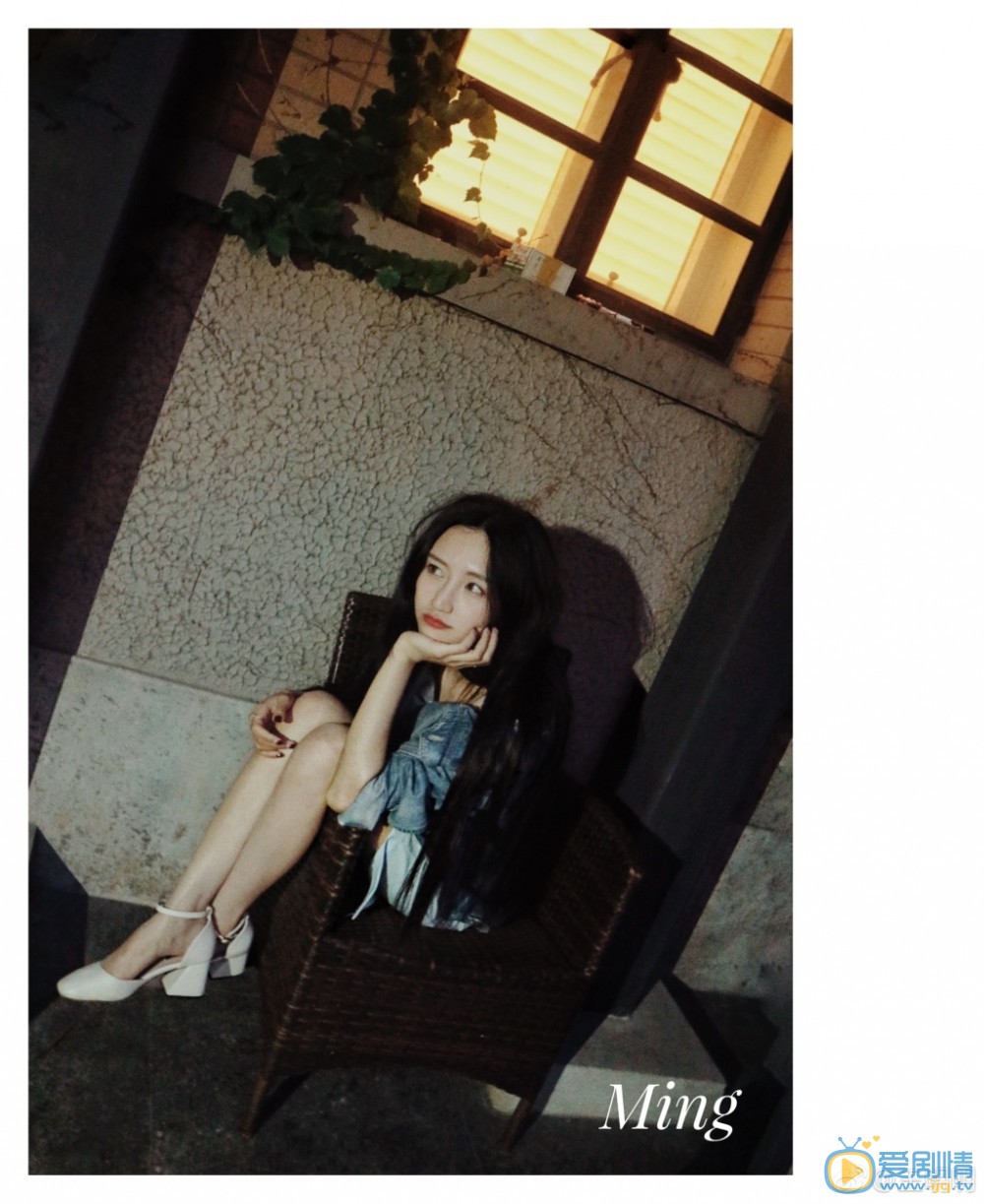 王明明俏丽写真 王明明高清写真_王明明高清剧照