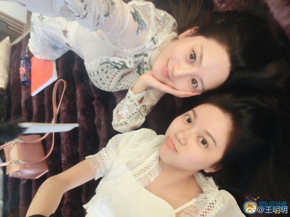 王明明生活照写真 王明明高清写真_王明明高清剧照