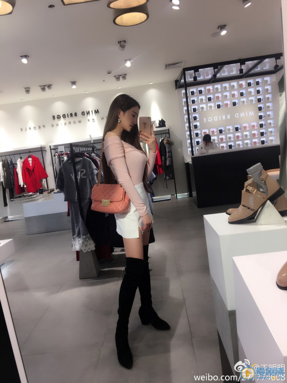 王明明可爱写真 王明明高清写真_王明明高清剧照