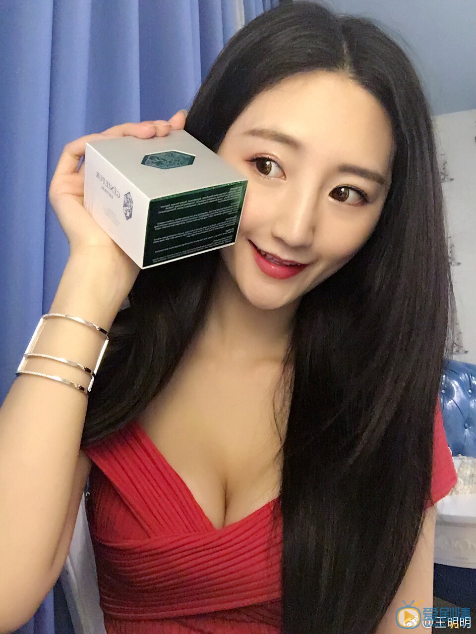王明明清纯写真 王明明高清写真_王明明高清剧照