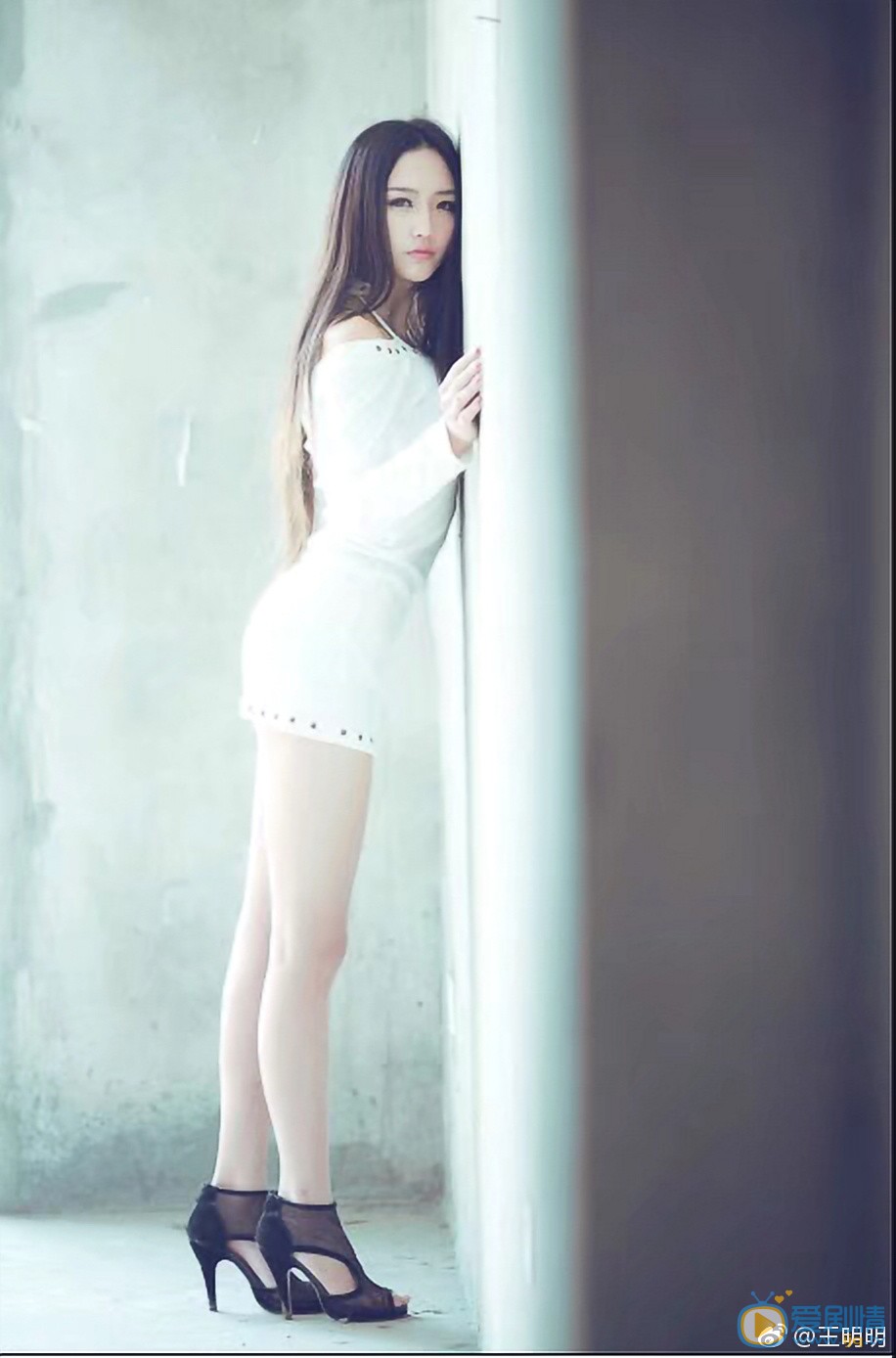 王明明可爱写真 王明明高清写真_王明明高清剧照