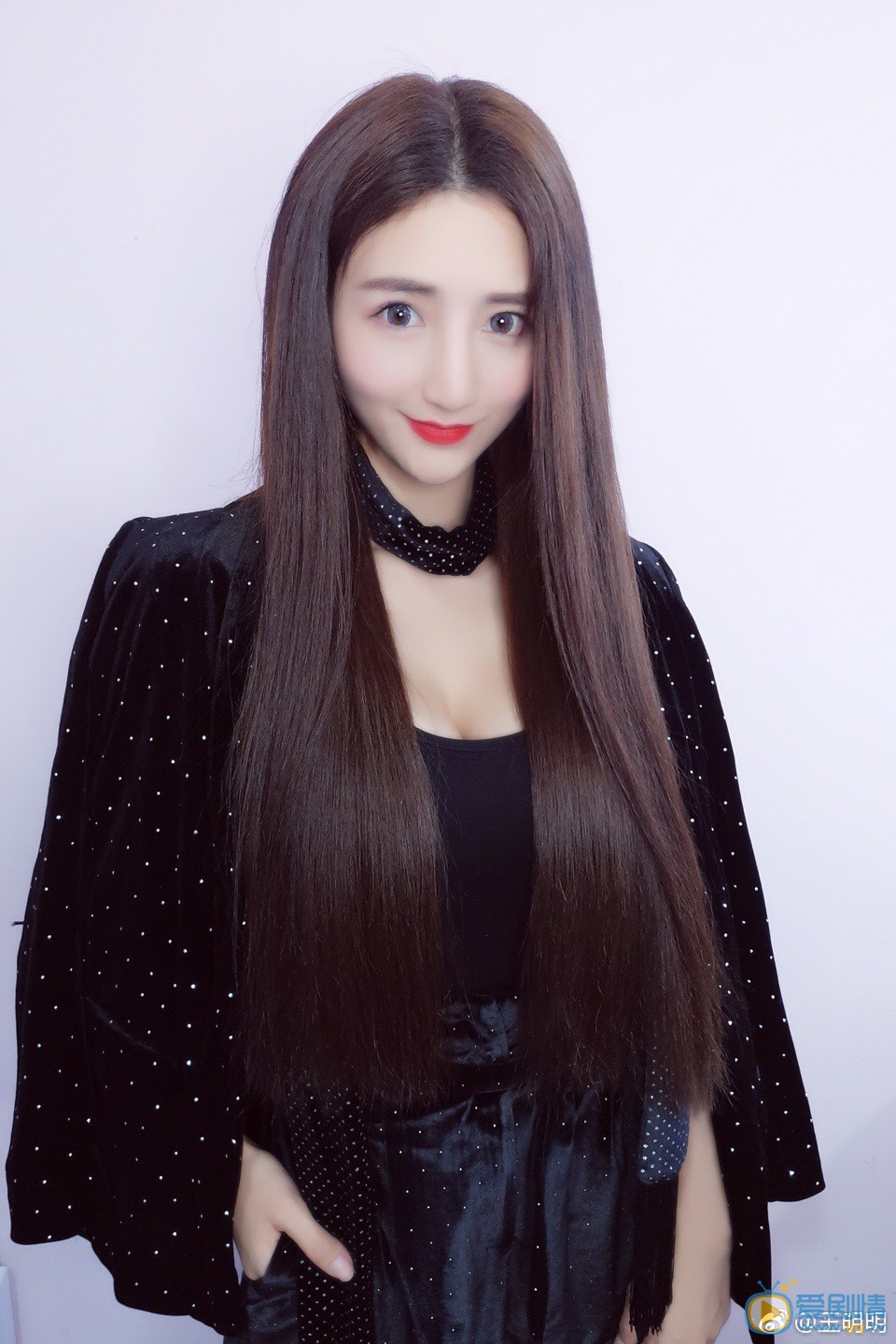 王明明可爱写真 王明明高清写真_王明明高清剧照