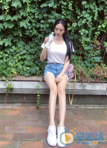 王明明性感写真 王明明高清写真_王明明高清剧照