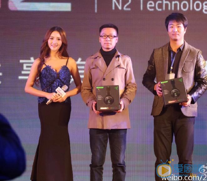 王明明参加活动写真 王明明高清写真_王明明高清剧照