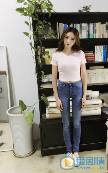 王明明片场照写真 王明明高清写真_王明明高清剧照