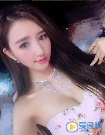 王明明生活照写真 王明明高清写真_王明明高清剧照