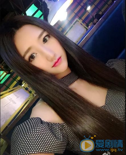 王明明生活照写真 王明明高清写真_王明明高清剧照