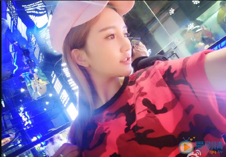 王明明片场照写真 王明明高清写真_王明明高清剧照