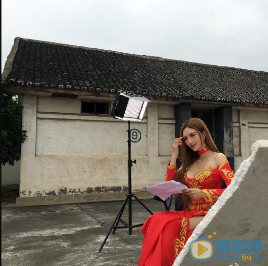 王明明片场照写真 王明明高清写真_王明明高清剧照