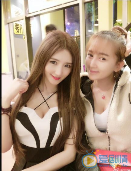 王明明文艺照写真 王明明高清写真_王明明高清剧照