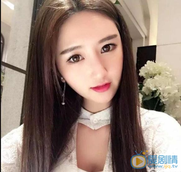 王明明文艺照写真 王明明高清写真_王明明高清剧照