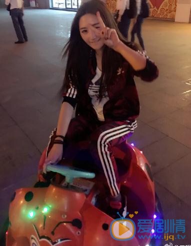 王明明文艺照写真 王明明高清写真_王明明高清剧照