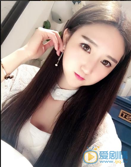 王明明生活照写真 王明明高清写真_王明明高清剧照