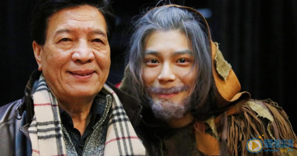 丁禹兮片场照写真