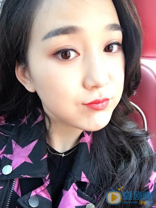 龙梅子生活照 龙梅子高清写真_龙梅子高清剧照