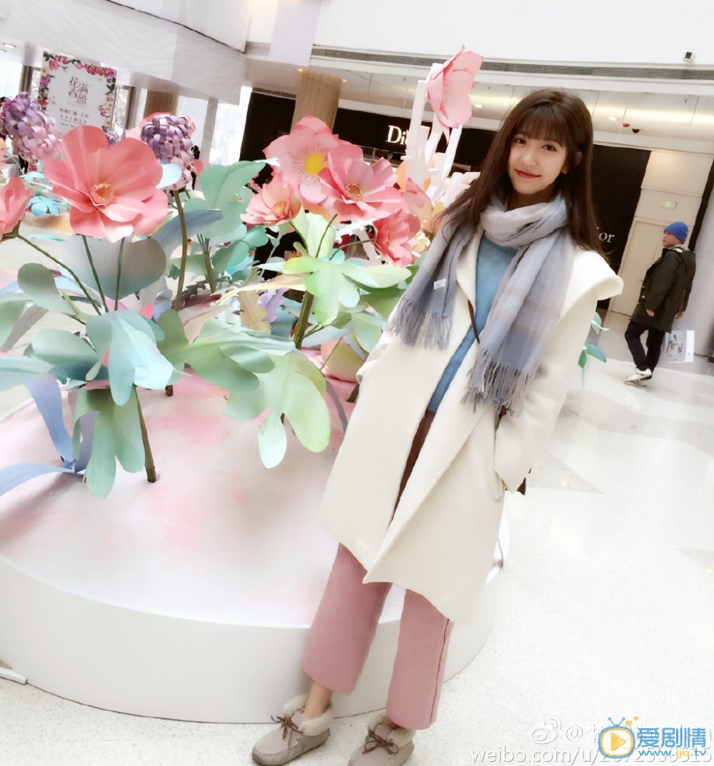 李梦颖街拍照写真 李梦颖高清写真_李梦颖高清剧照