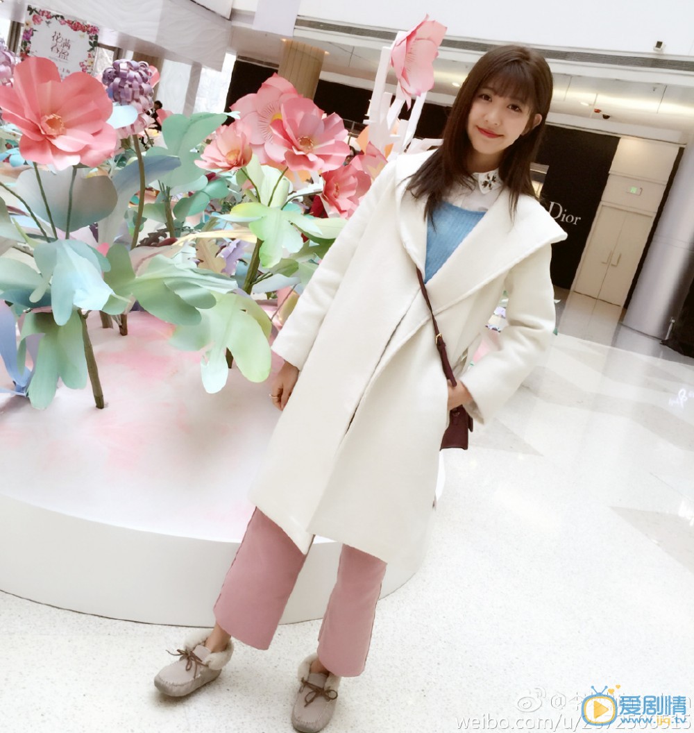 李梦颖街拍照写真 李梦颖高清写真_李梦颖高清剧照