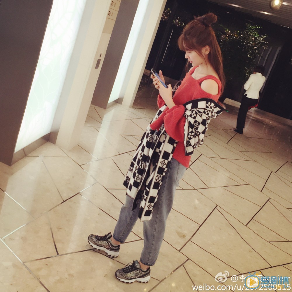 李梦颖旅行照写真 李梦颖高清写真_李梦颖高清剧照