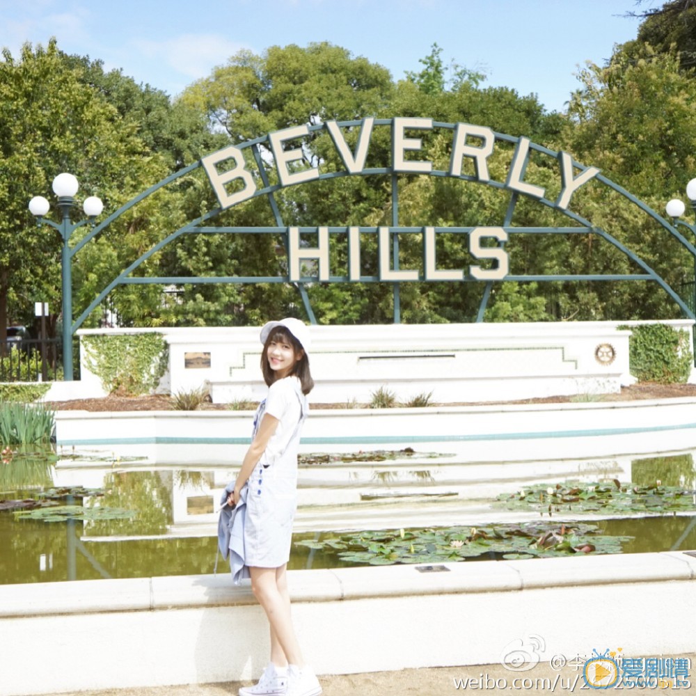 李梦颖街拍照写真 李梦颖高清写真_李梦颖高清剧照