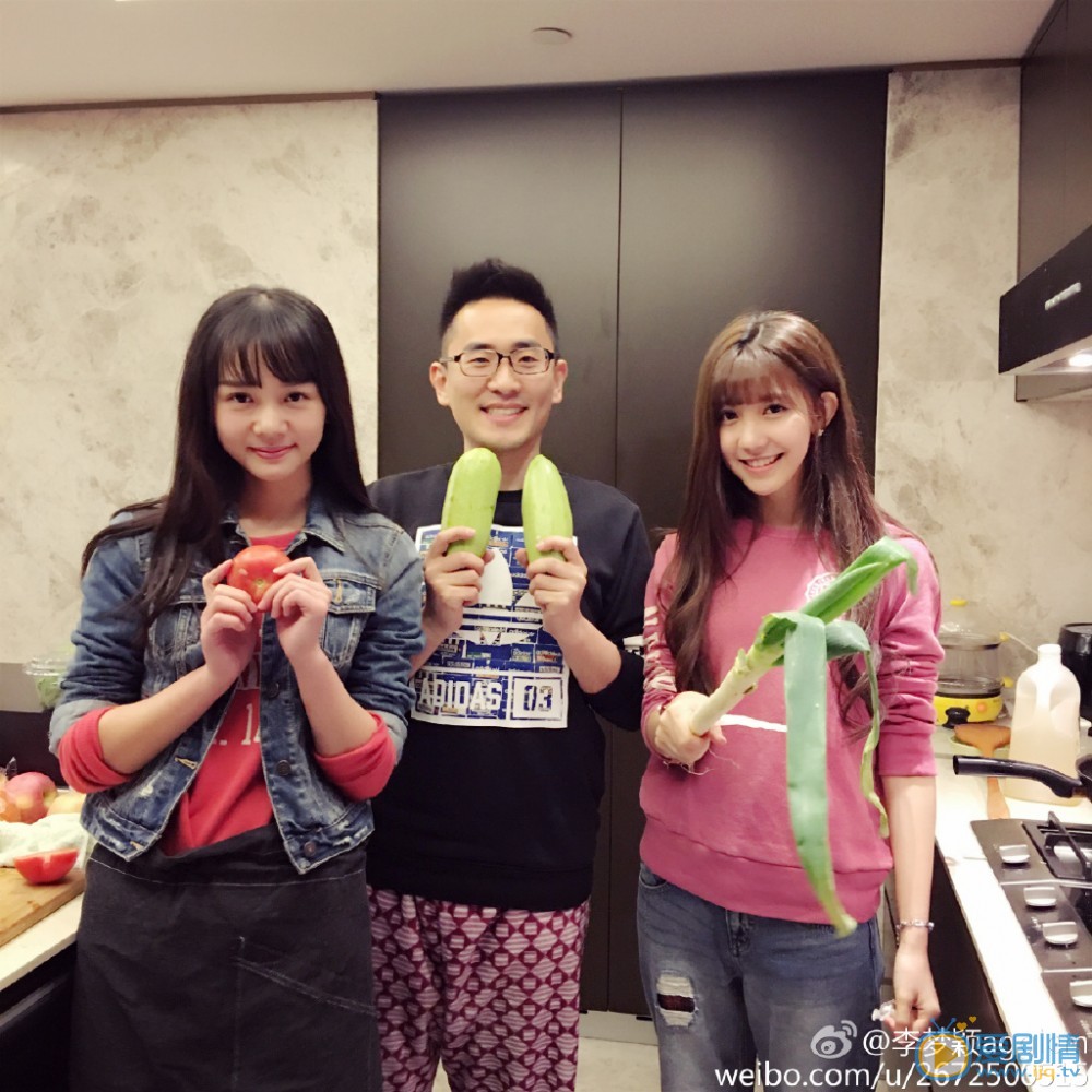 李梦颖家人合照写真 李梦颖高清写真_李梦颖高清剧照